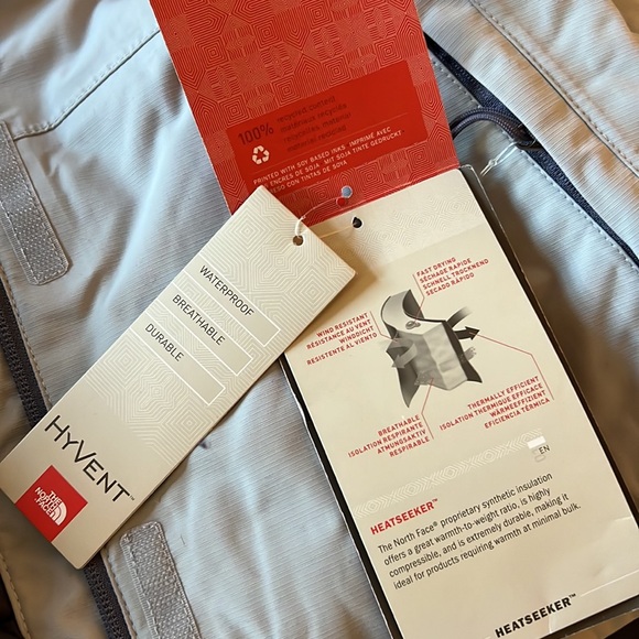 NWT The North Face Women’s Inlux Insulated Jacket Size XS - Picture 9 of 10